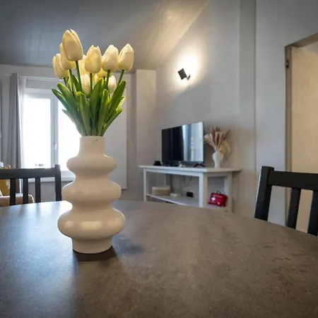 Elegant And Luxury @altare Della Patria Apartment *