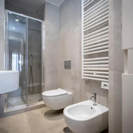 Elegant And Luxury @altare Della Patria Apartment *