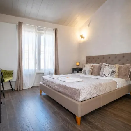 Elegant And Luxury @altare Della Patria *